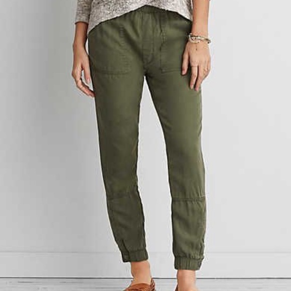 women's american eagle joggers